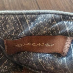 Paige sweetzer denim crop Jean 27